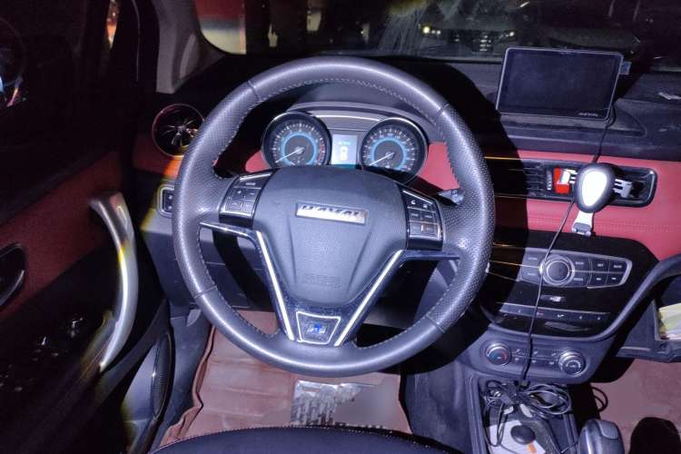 Used Haval H1 2016 Blue Label 1.5L AMT Luxury Model Steering Wheel