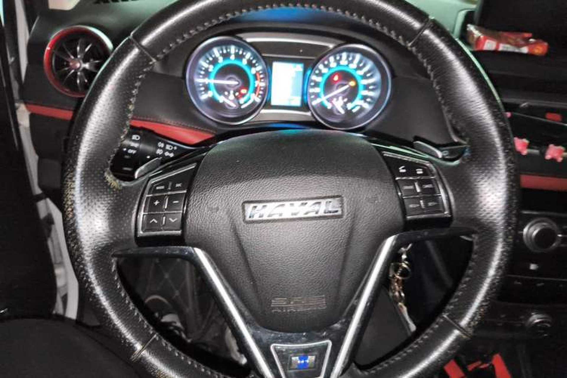 Used Haval H1 2016 Revised Version Blue Badge 1.5L AMT Luxury Edition Steering Wheel