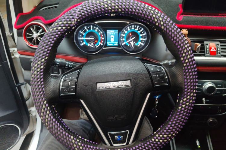 Used Haval H1 2016 Revised Version Blue Badge 1.5L Manual Luxury Edition Steering Wheel