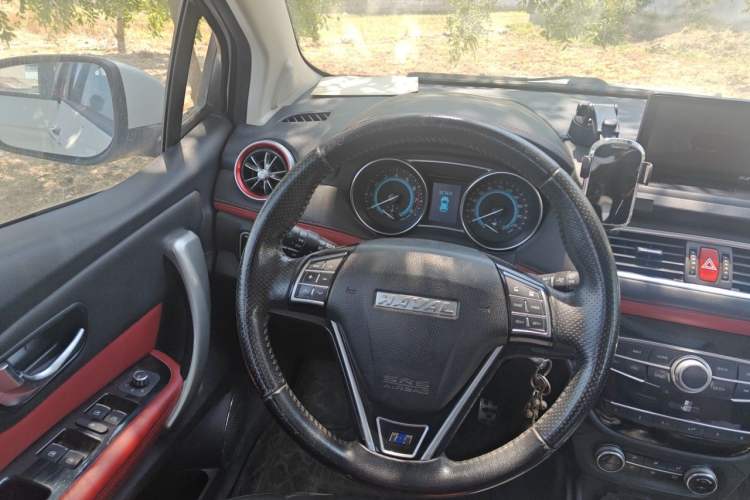 Used Haval H1 2016 Revised Version Blue Badge 1.5L Manual Luxury Edition Steering Wheel