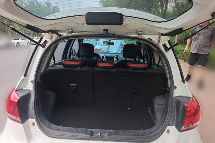 Used Haval H1 2016 Red-Label 1.5L AMT Luxury Model Trunk
