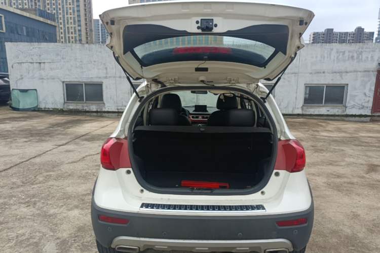 Used Haval H1 2016 Blue Label 1.5L Manual Luxury Model Trunk