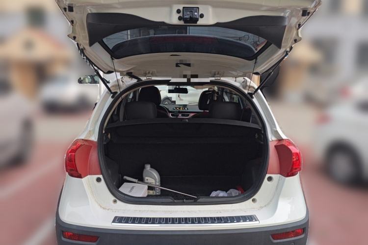 Used Haval H1 2016 Blue Label 1.5L AMT Urban Model Trunk