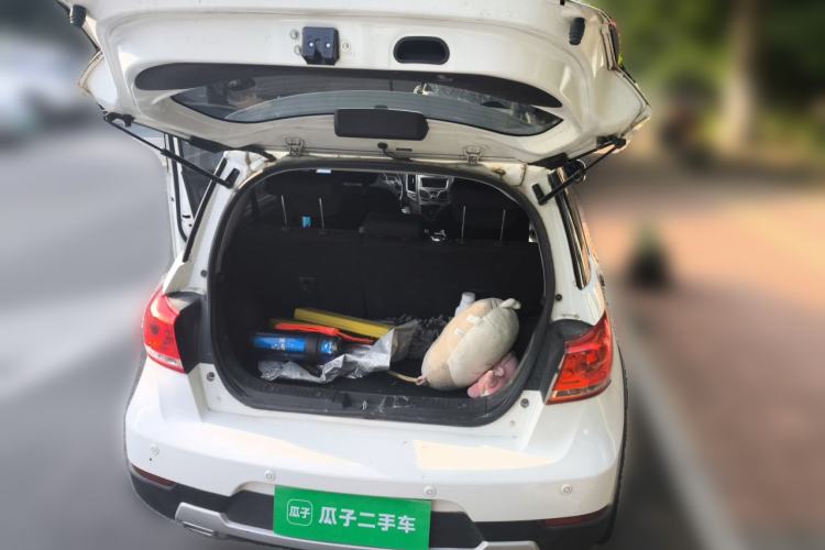 Used Haval H1 2016 Red Label 1.5L Manual Comfort Edition Trunk