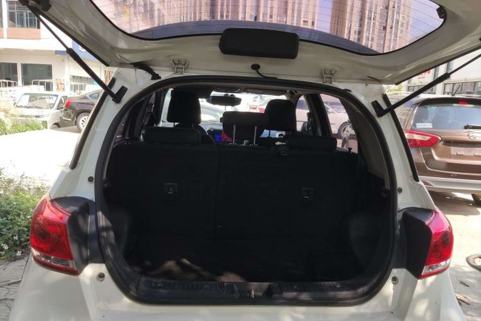 Used Haval H1 2016 Red Label 1.5L AMT Comfort Model Trunk