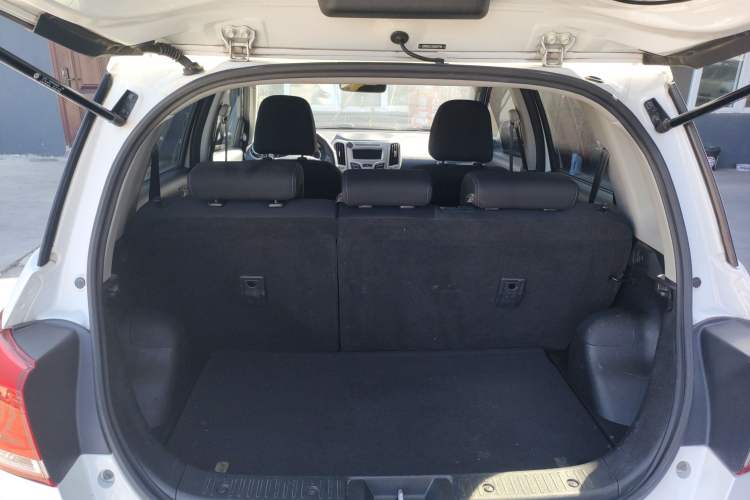 Used Haval H1 2016 Red Label 1.5L AMT Comfort Model Trunk