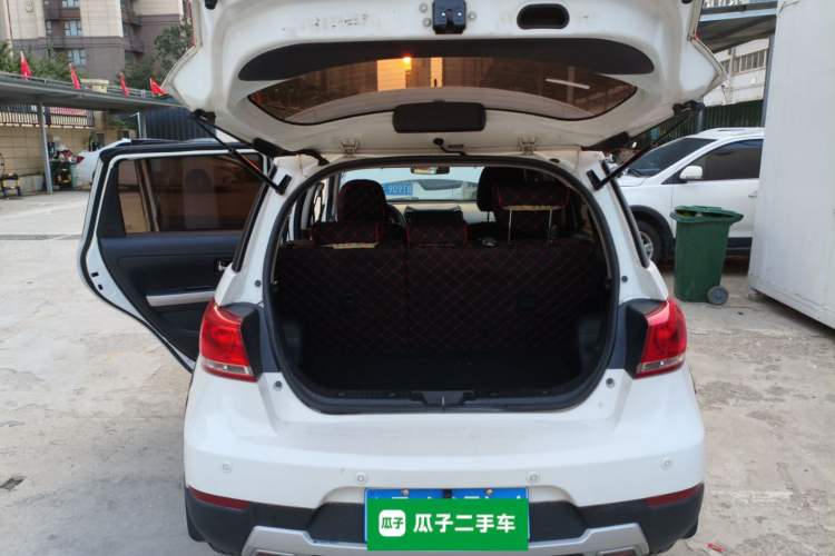 Used Haval H1 2016 Red Label 1.5L Manual Comfort Edition Trunk