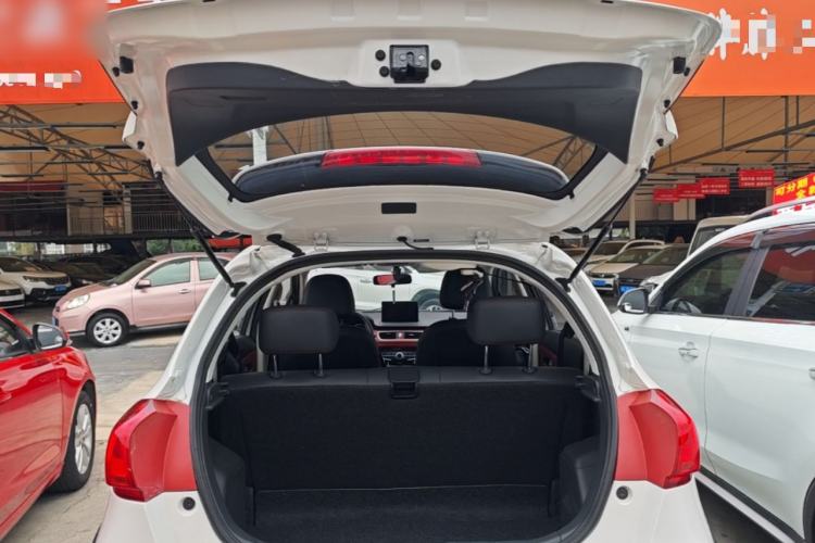 Used Haval H1 2016 Blue Label 1.5L AMT Urban Model Trunk