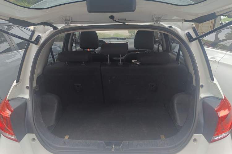Used Haval H1 2016 Red Label 1.5L AMT Comfort Model Trunk