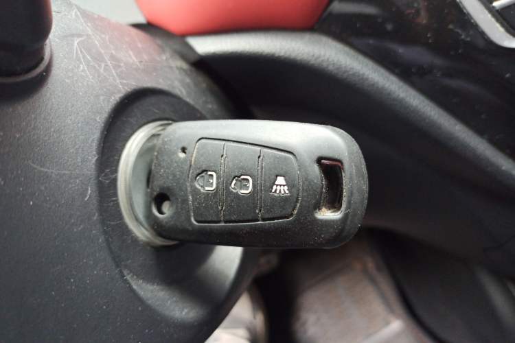Used Haval H1 2016 Revised Version Blue Badge 1.5L AMT Comfort Edition Vehicle Key