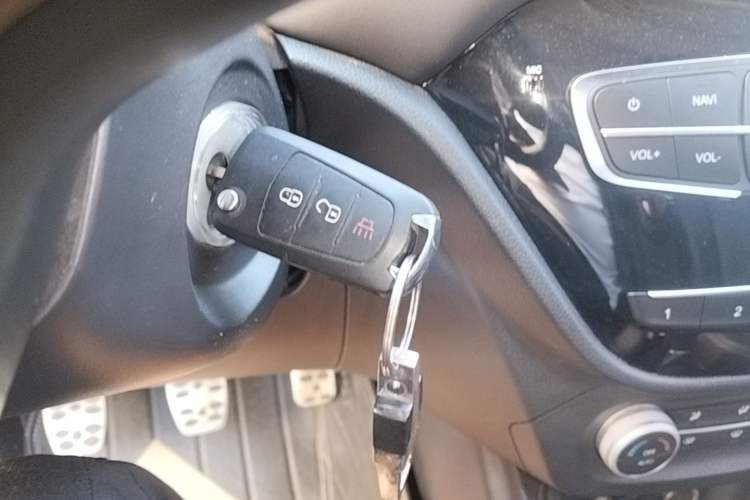 Used Haval H1 2016 Revised Version Blue Badge 1.5L Manual Luxury Edition Vehicle Key