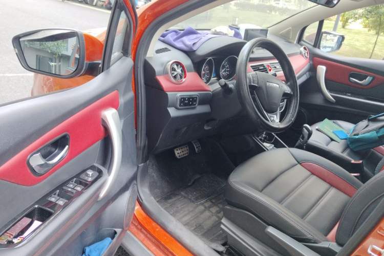 Used Haval H1 2016 Blue Label 1.5L AMT Luxury Model Driver Seat