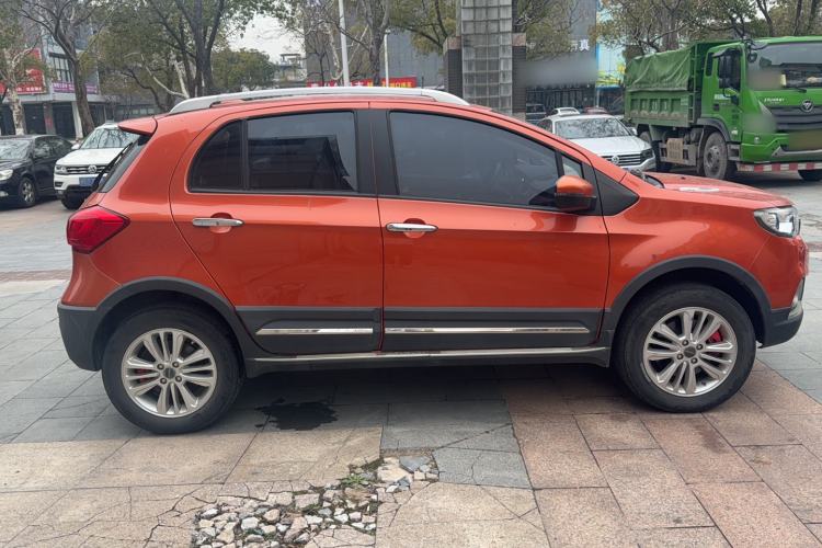 Used Haval H1 2016 Blue Label 1.5L AMT Urban Model Exterior 2
