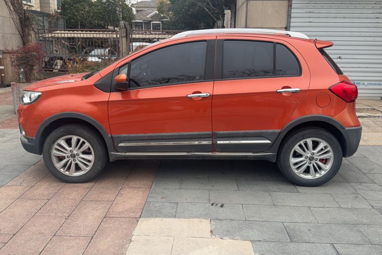 Used Haval H1 2016 Blue Label 1.5L AMT Urban Model Exterior 4