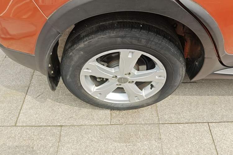 Used Haval H1 2016 Red-Label 1.5L AMT Luxury Model Right Rear Wheel Hub