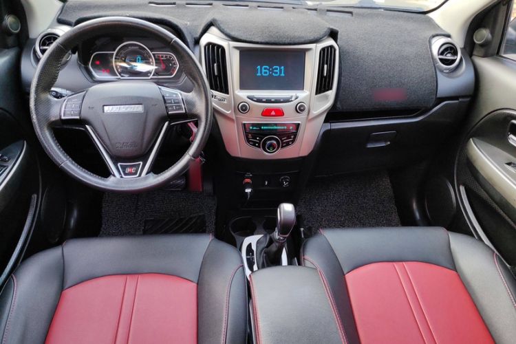 Used Haval H1 2017 Red-Label 1.5L AMT Luxury Model Interior 2
