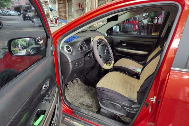 Used Haval H1 2017 Red-Label 1.5L Manual Comfort Model Driver Seat