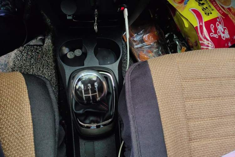 Used Haval H1 2017 Red-Label 1.5L Manual Comfort Model Gear Lever