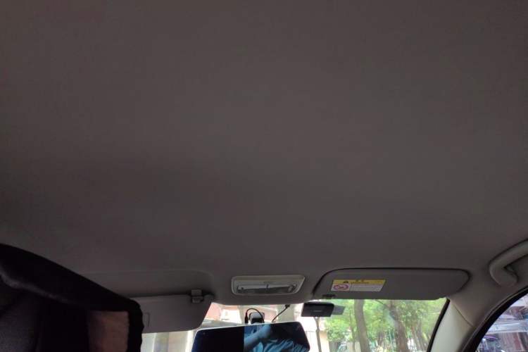 Used Haval H1 2017 Red-Label 1.5L Manual Comfort Model Headliner