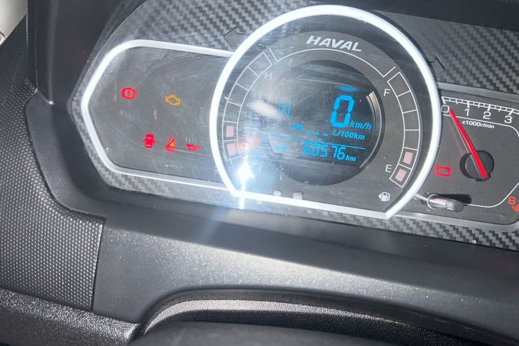 Used Haval H1 2017 Red-Label 1.5L AMT Comfort Model Odometer Close Up