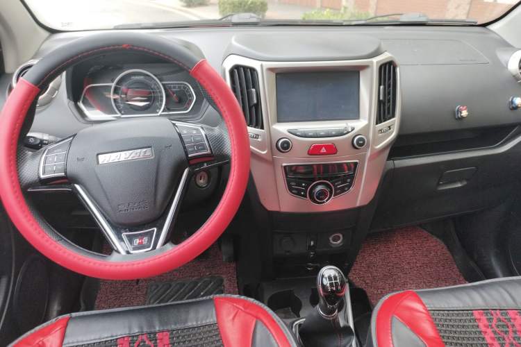 Used Haval H1 2017 Red Label 1.5L Manual Luxury Model Center Console
