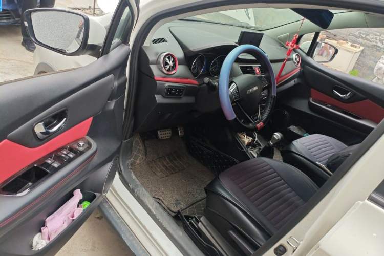Used Haval H1 2017 Blue-Label 1.5L AMT Luxury Model Driver Seat