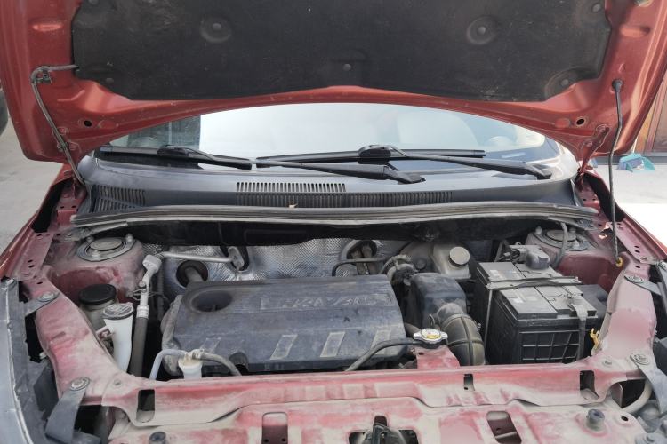 Used Haval H1 2017 Red-Label 1.5L AMT Luxury Model Engine Bay