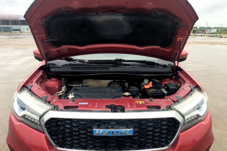 Used Haval H1 2017 Blue-Label 1.5L AMT Luxury Model Engine Bay