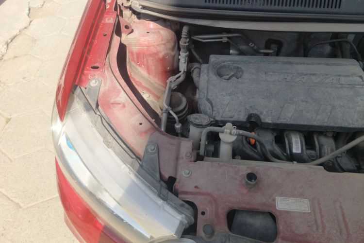 Used Haval H1 2017 Blue Label 1.5L AMT Luxury Model Engine Bay Right