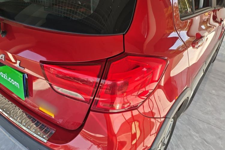 Used Haval H1 2017 Blue Label 1.5L AMT Standard Model Exterior 3