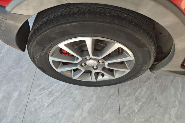 Used Haval H1 2017 Blue Label 1.5L AMT Standard Model Exterior 5