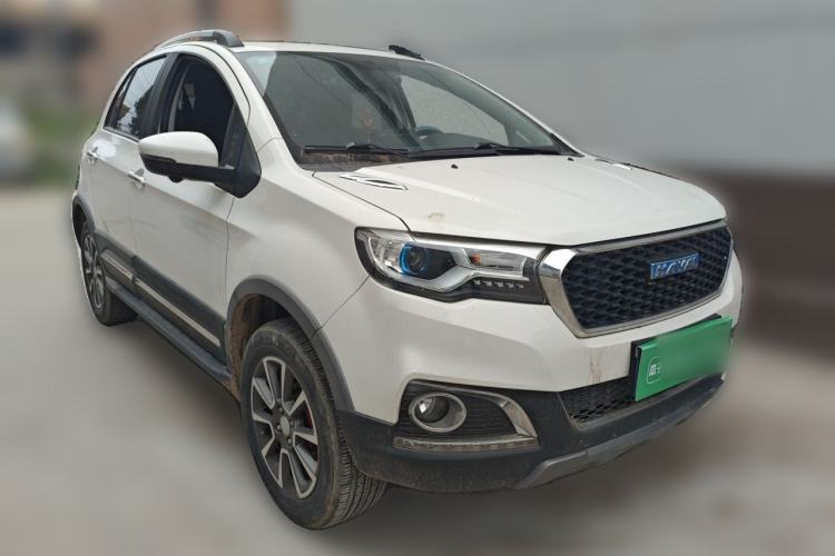 Used Haval H1 2017 Blue-Label 1.5L AMT Luxury Model Front Right 45 Deg