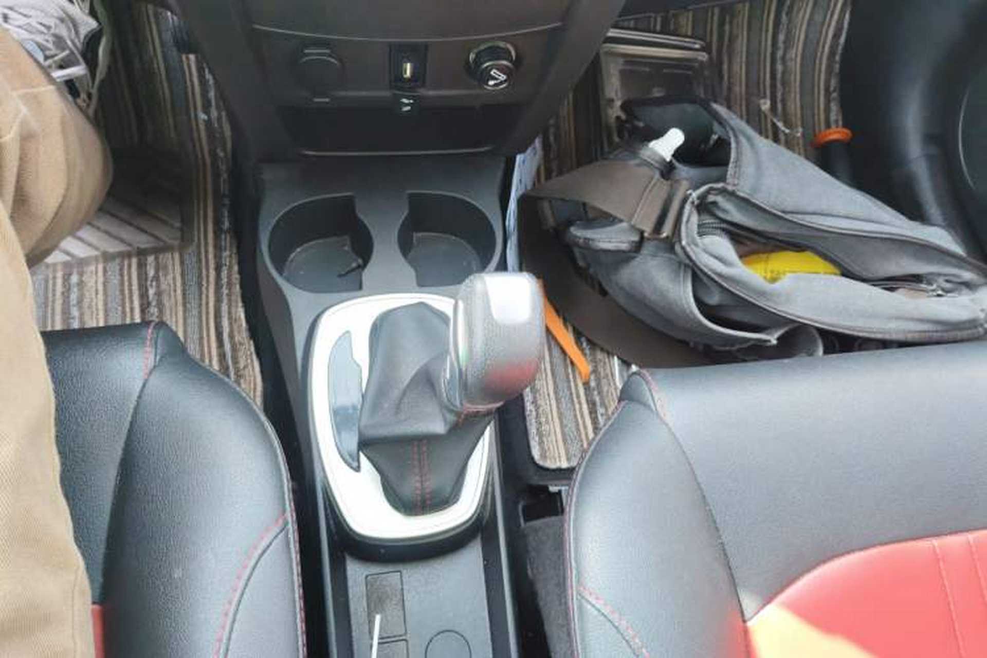 Used Haval H1 2017 Red-Label 1.5L AMT Luxury Model Gear Lever
