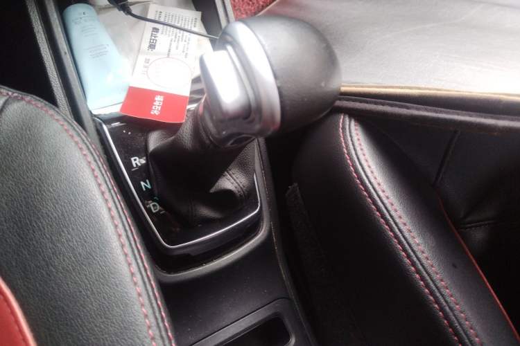 Used Haval H1 2017 Blue-Label 1.5L AMT Luxury Model Gear Lever