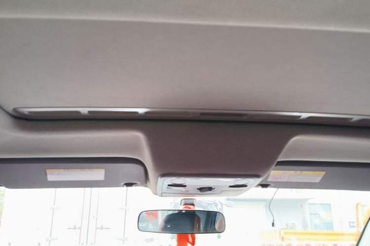 Used Haval H1 2017 Red-Label 1.5L AMT Luxury Model Headliner