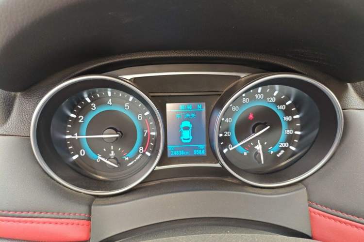 Used Haval H1 2017 Blue-Label 1.5L AMT Luxury Model Instrument Cluster