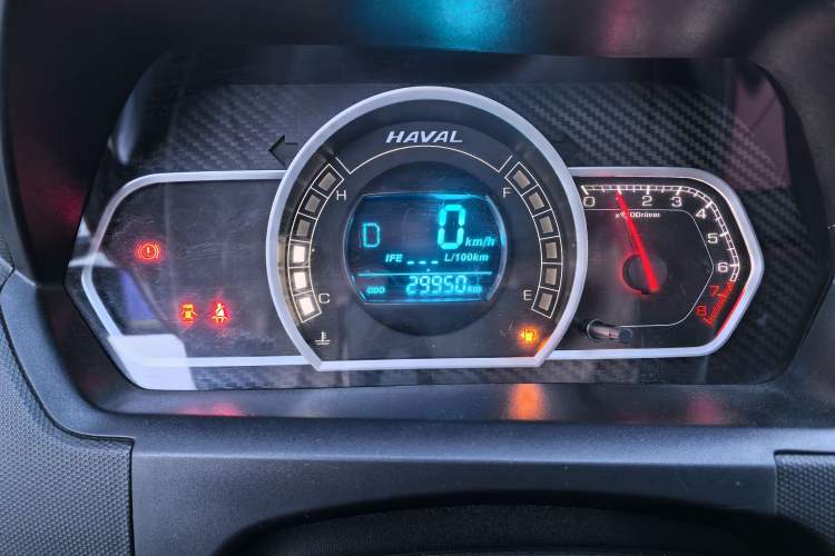 Used Haval H1 2017 Red-Label 1.5L AMT Luxury Model Odometer Close Up