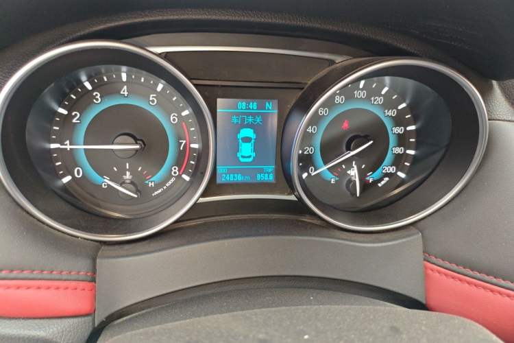 Used Haval H1 2017 Blue-Label 1.5L AMT Luxury Model Odometer Close Up