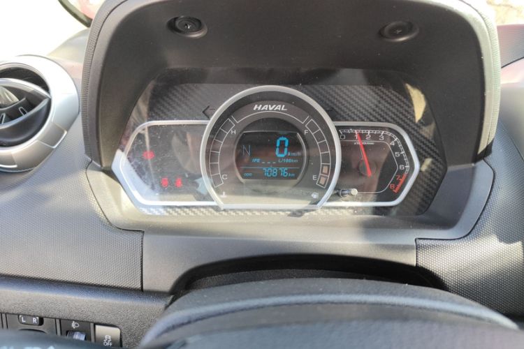 Used Haval H1 2017 Red-Label 1.5L AMT Comfort Model Odometer Close Up