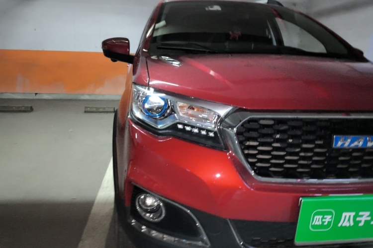 Used Haval H1 2017 Blue-Label 1.5L AMT Luxury Model Right Front Headlight