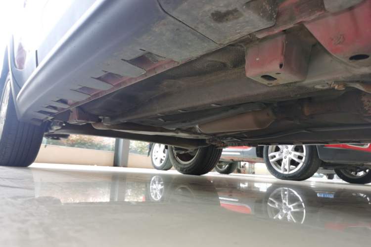 Used Haval H1 2017 Red-Label 1.5L AMT Luxury Model Right Side Sill