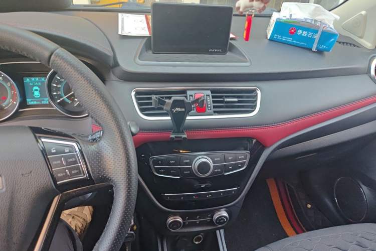Used Haval H1 2017 Blue-Label 1.5L AMT Luxury Model Audio And AC Panel