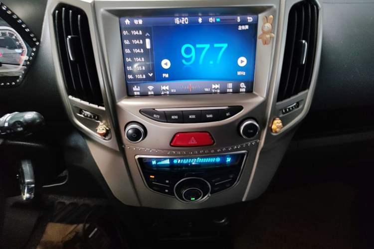 Used Haval H1 2017 Red-Label 1.5L AMT Comfort Model Audio And AC Panel