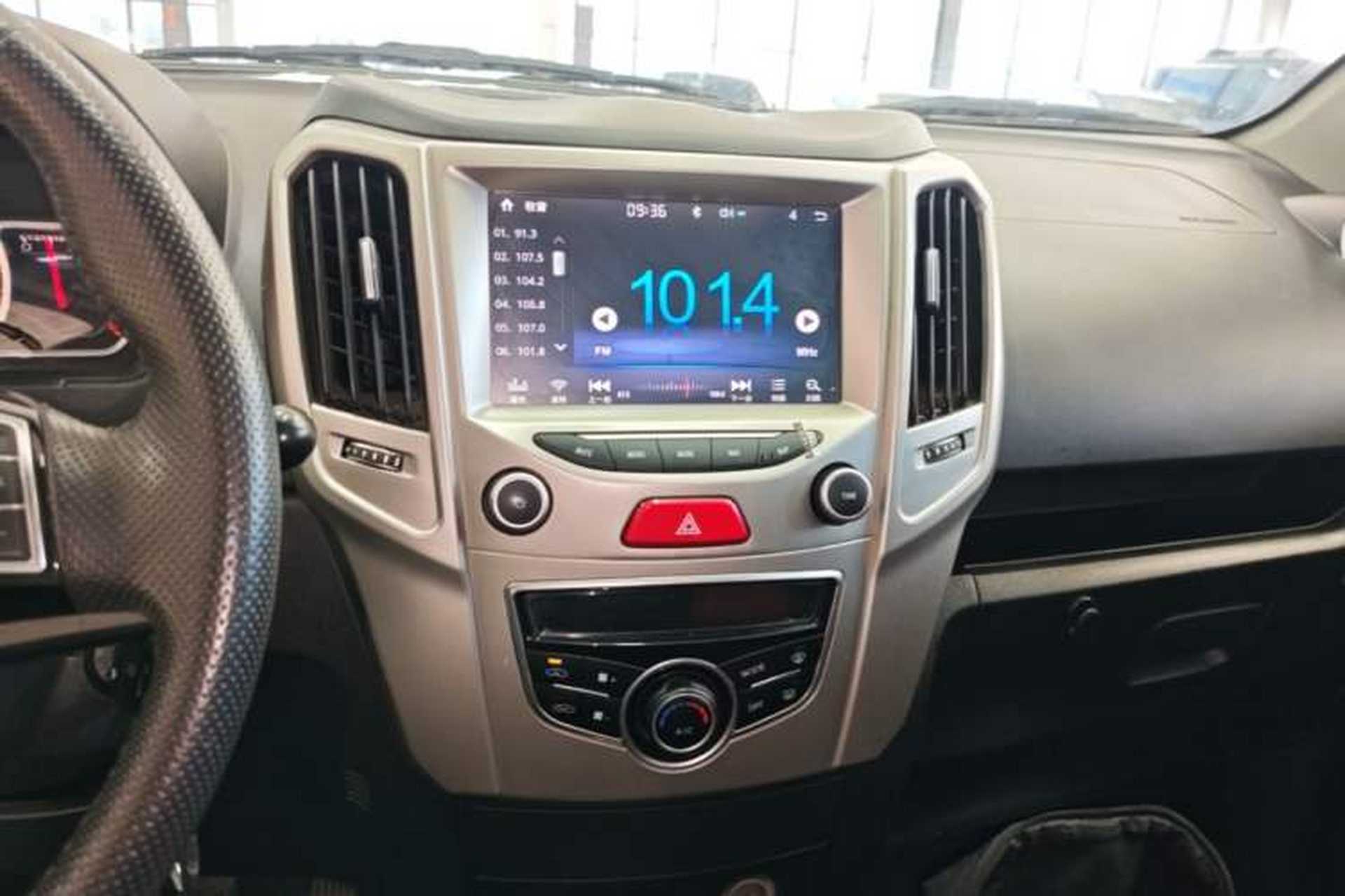 Used Haval H1 2017 Red-Label 1.5L AMT Luxury Model Audio And AC Panel