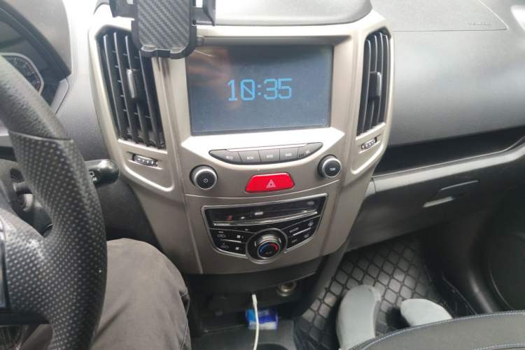 Used Haval H1 2017 Red-Label 1.5L AMT Comfort Model Audio And AC Panel
