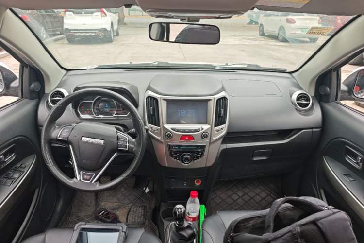 Used Haval H1 2017 Red Label 1.5L Manual Luxury Model Center Console