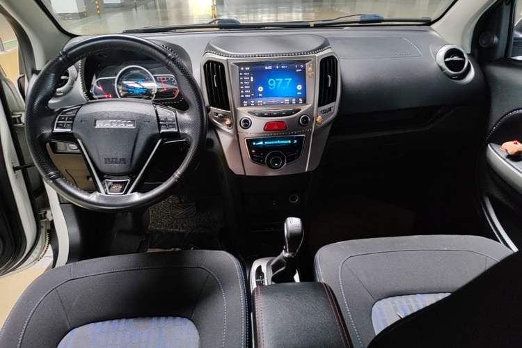 Used Haval H1 2017 Red-Label 1.5L AMT Comfort Model Center Console