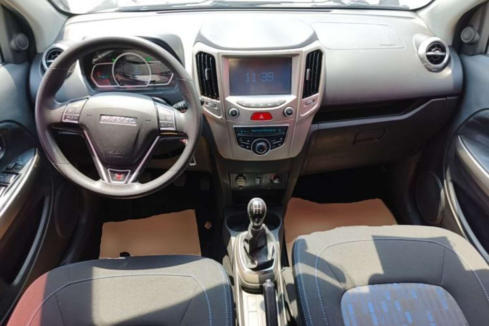 Used Haval H1 2017 Red-Label 1.5L Manual Comfort Model Center Console