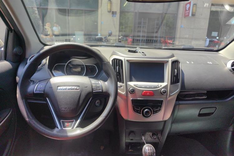 Used Haval H1 2017 Red Label 1.5L Manual Luxury Model Center Console