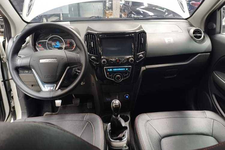 Used Haval H1 2017 Red Label 1.5L Manual Standard Model Center Console